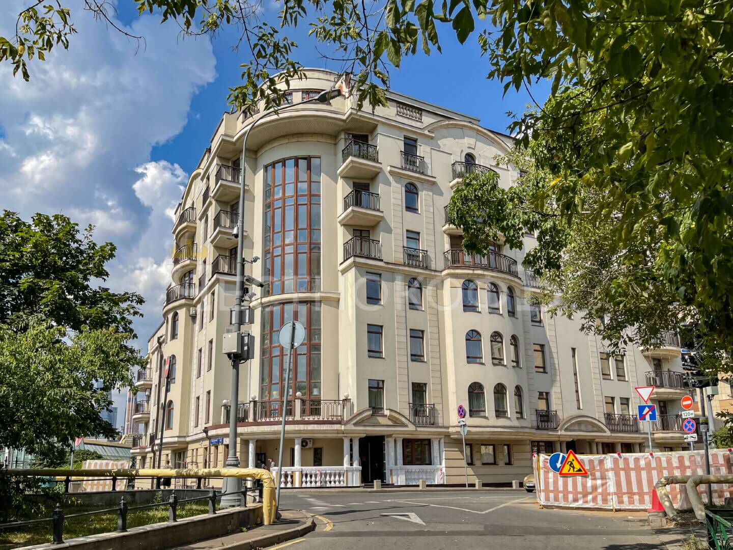 Купить квартиру в ЖК Дом в Ростовском переулке