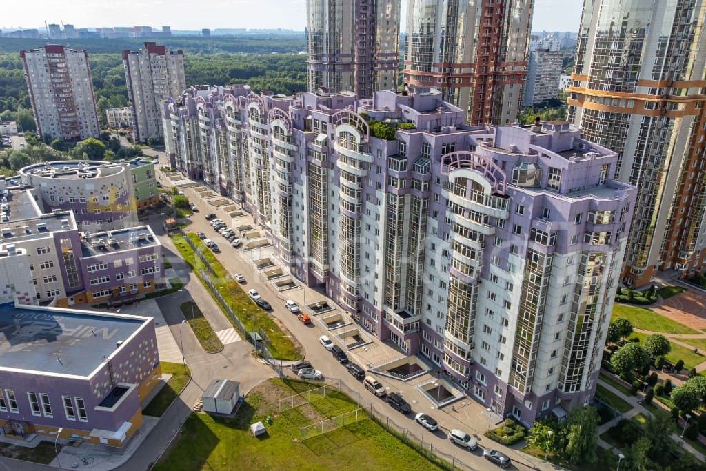 Зазеркалье большого города: куда привела Алису кроличья нора Москвы - ЖК «Миракс Парк»