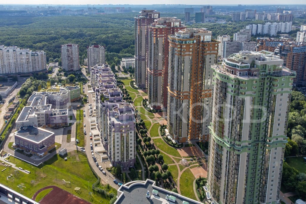Зазеркалье большого города: куда привела Алису кроличья нора Москвы - ЖК «Миракс Парк»