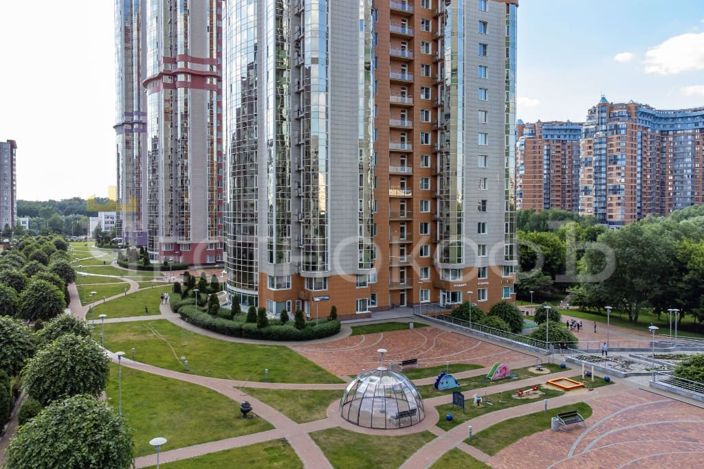 Зазеркалье большого города: куда привела Алису кроличья нора Москвы - ЖК «Миракс Парк»
