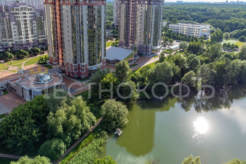 Зазеркалье большого города: куда привела Алису кроличья нора Москвы - ЖК «Миракс Парк»