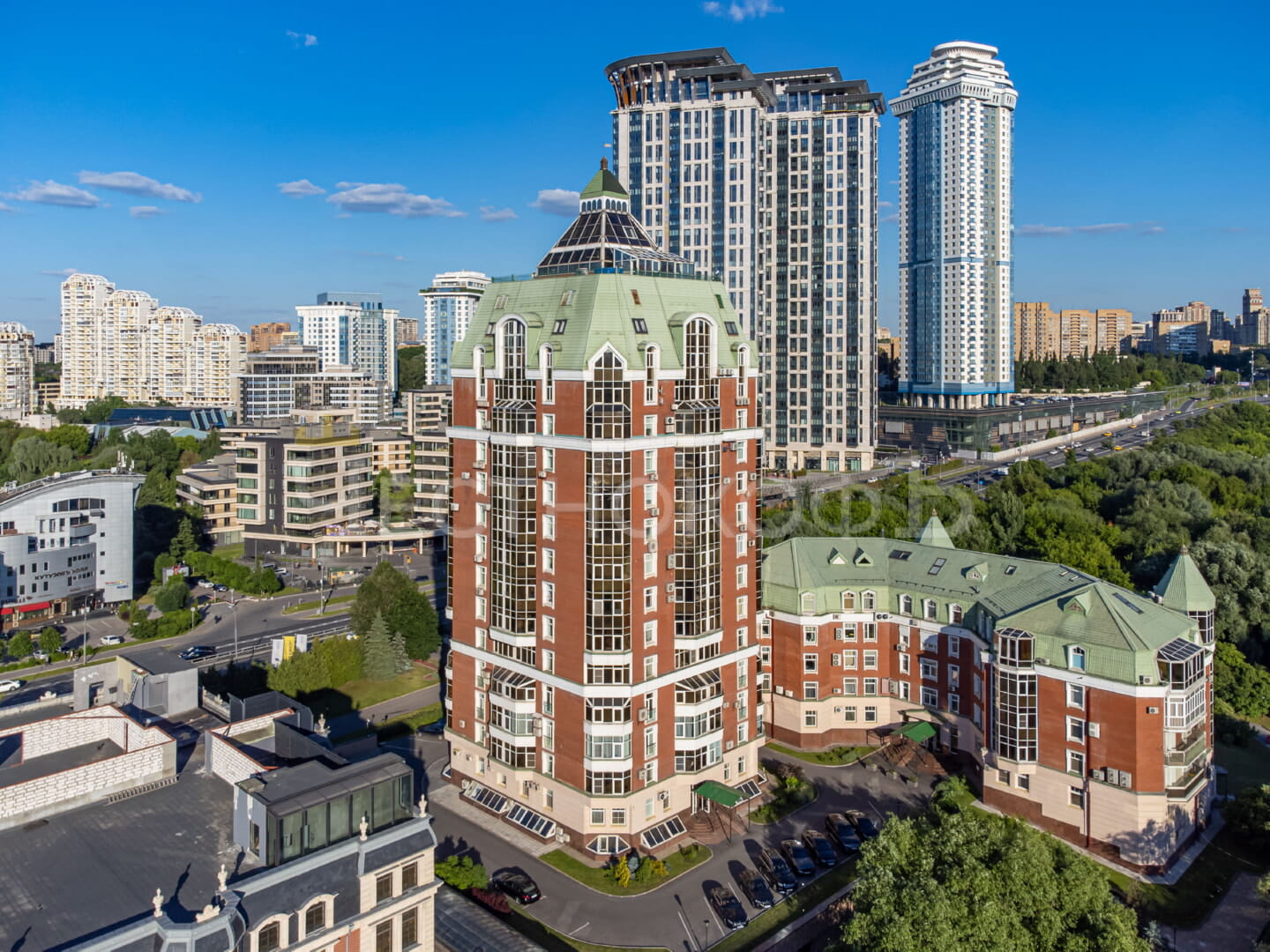 Купить квартиру в ЖК Золотые ключи 1