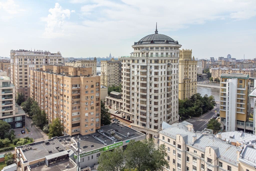 Купить квартиру в ЖК Дом на Смоленской набережной